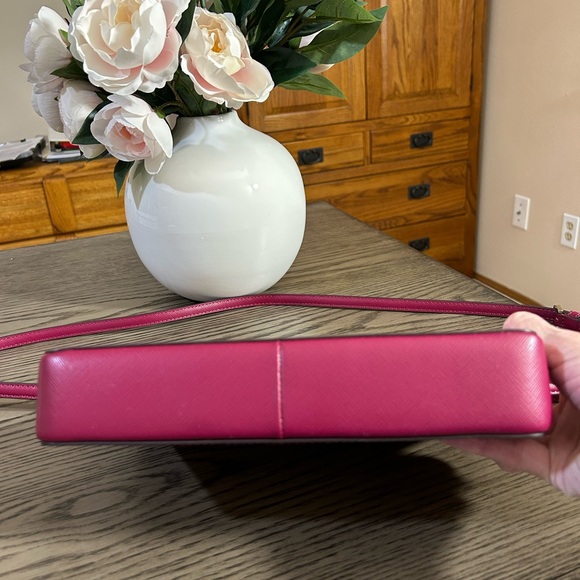 Kate Spade Raspberry Leather Crossbody Bag - Picture 4 of 8
